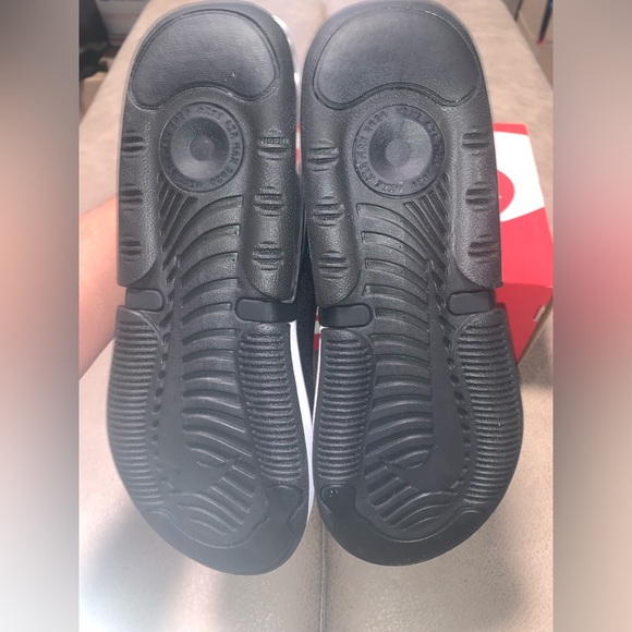 Womens Nike Air Max Up Black/White/Metallic NWB - Size 6.5 - Picture 13 of 15